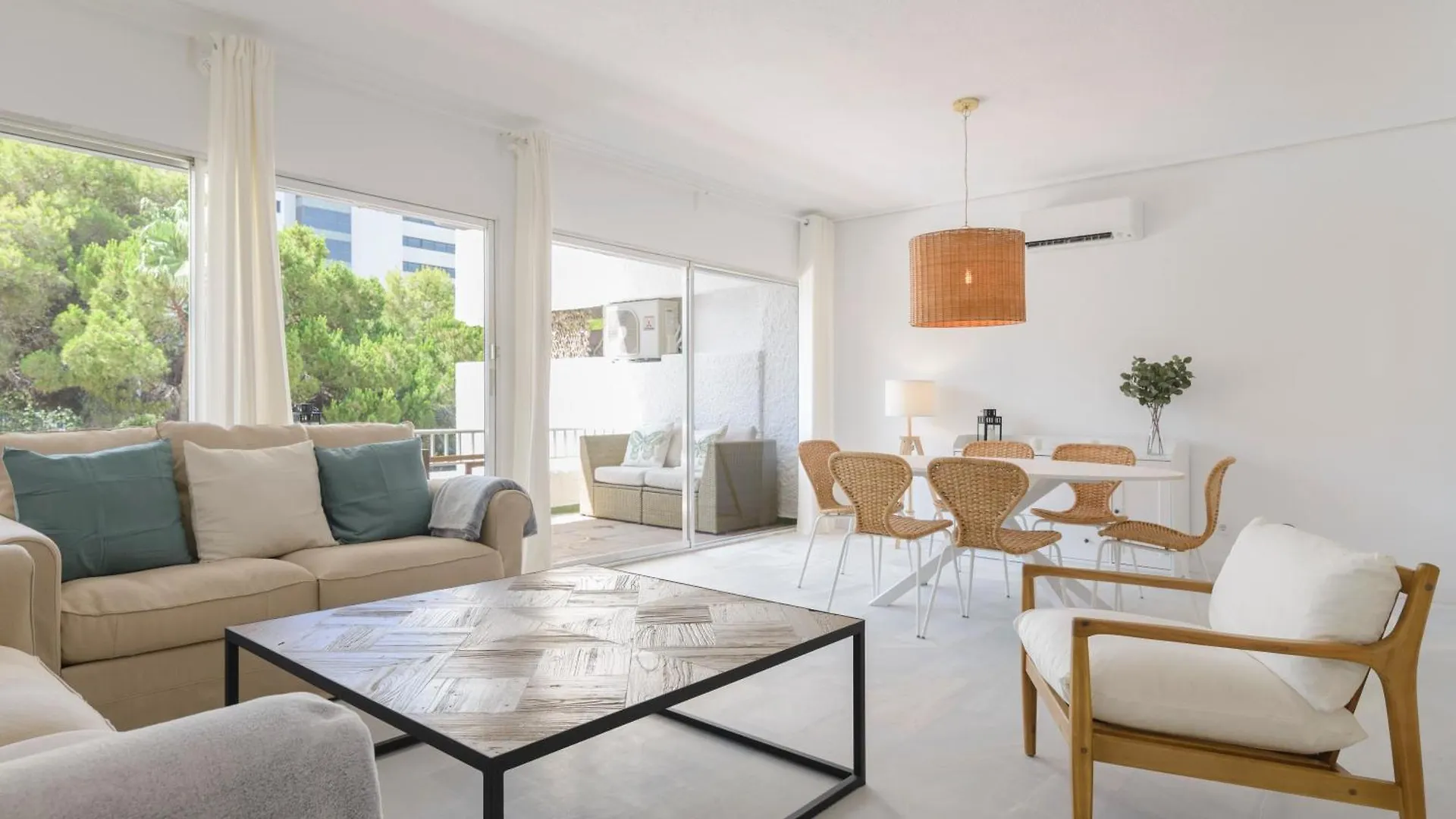 Jardines del Mar Apartments Marbella