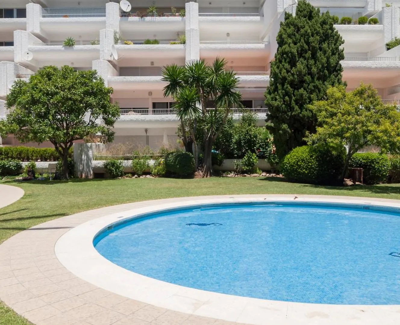 Jardines del Mar Apartments Marbella