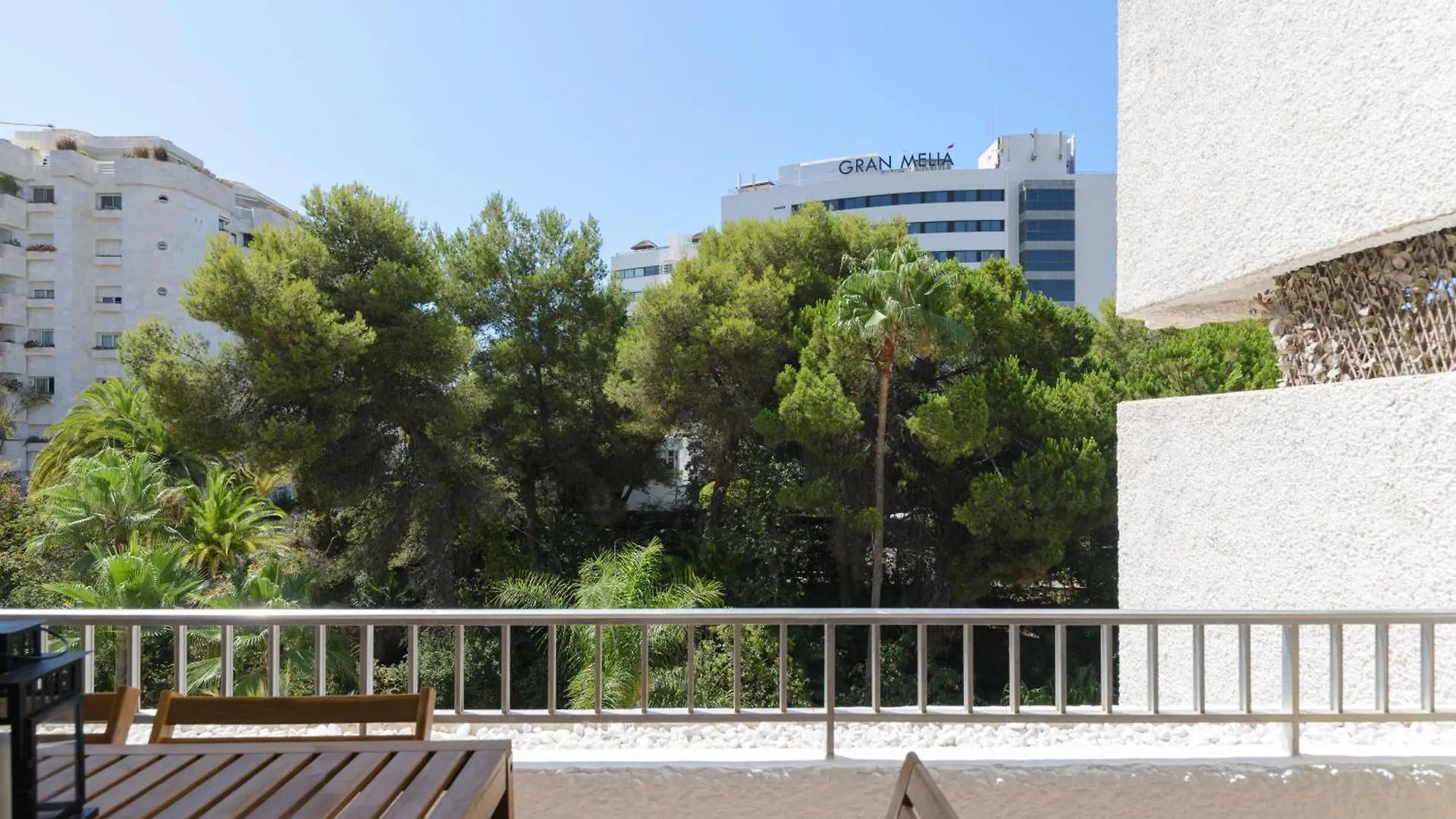 Jardines del Mar Apartments Marbella