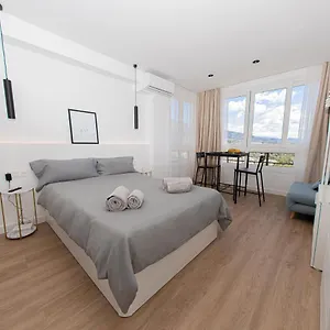 Modern With Stunning Views Apartamento