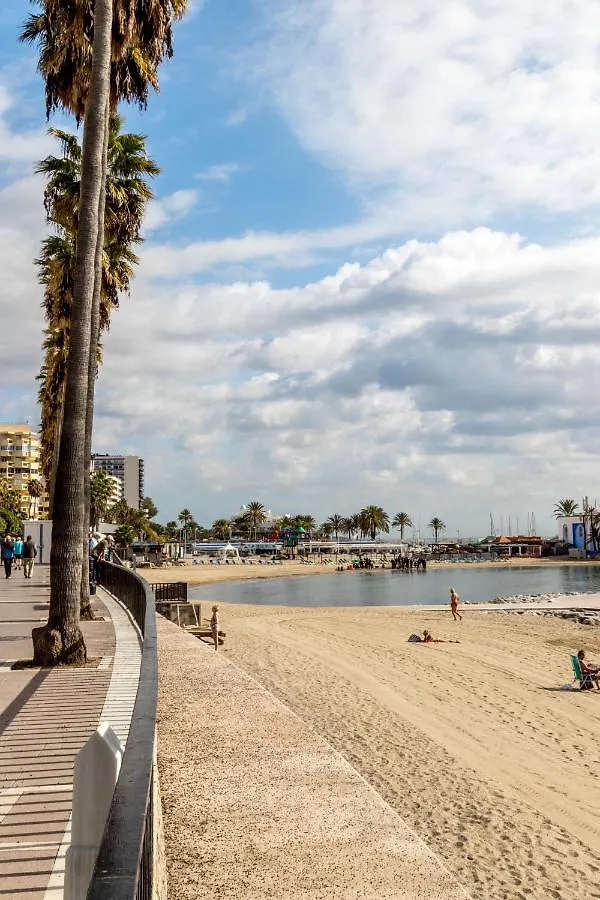 Jardines Del Mar Apartments Μαρμπέλλα