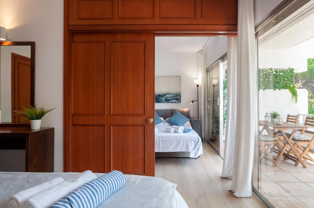 Jardines Del Mar Apartments Μαρμπέλλα