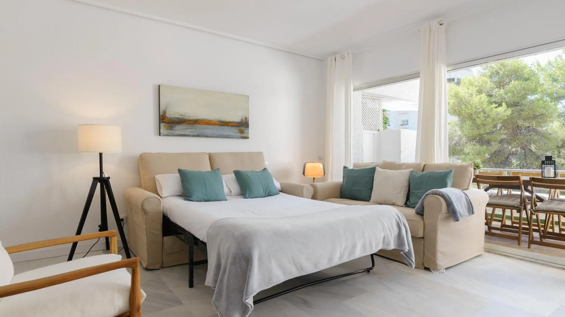 Jardines Del Mar Apartments Μαρμπέλλα